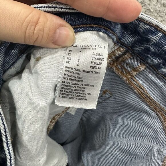 American Eagle Jeans Women 2 Blue Light Wash Straight Leg Distressed Boho Grunge - Picture 4 of 7